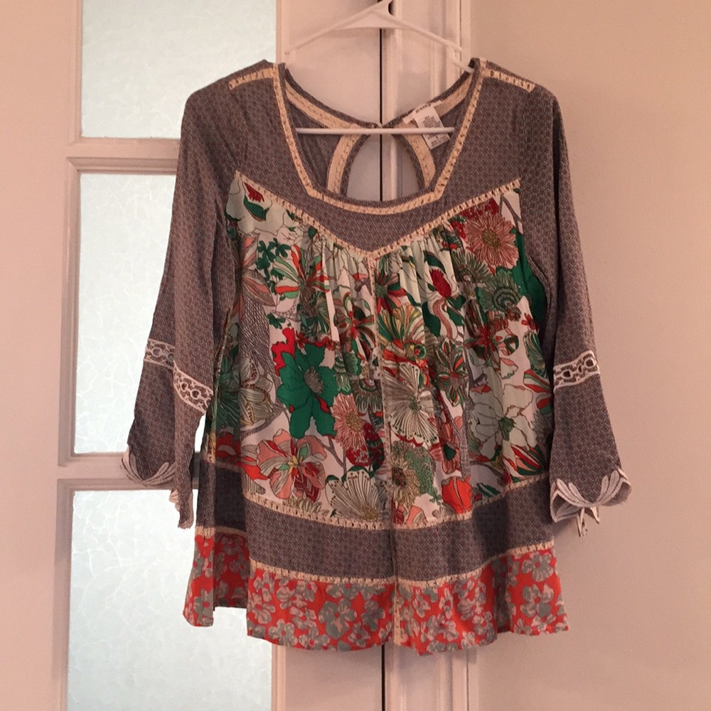 Pheasant Style Top